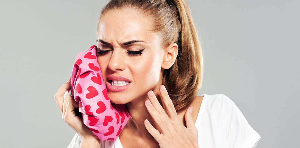 Dental Emergency FAQs in Bixby Knolls Image.