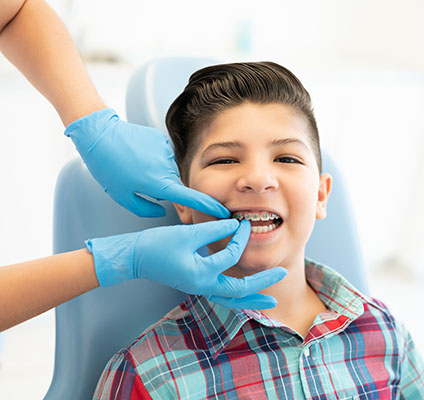 What’s the Process for Getting Traditional Metal Braces Image