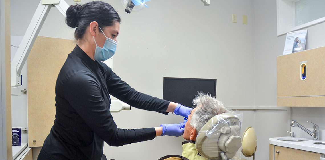 Why Choose Dentist of Bixby Knolls Image.